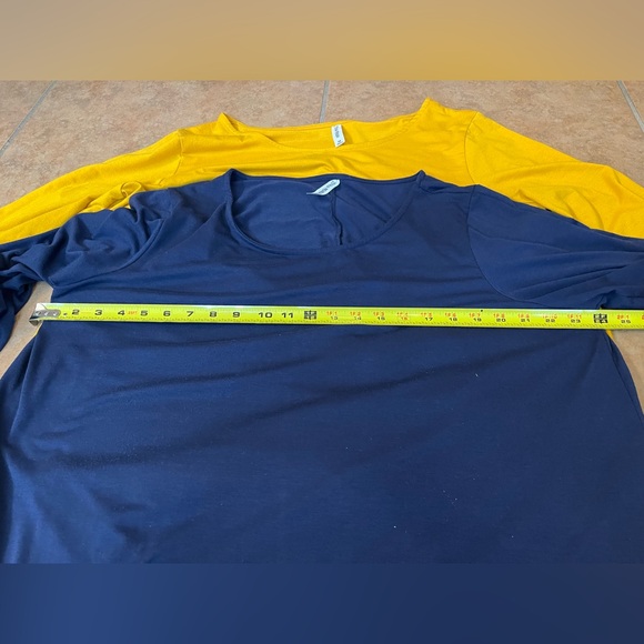 Elegant White Women's Top - Picture 6 of 16